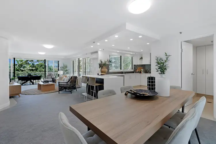 Third view of Homely apartment listing, 11/3 Cunningham Avenue, Main Beach QLD 4217