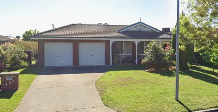 437 Romani Drive, Lavington NSW 2641