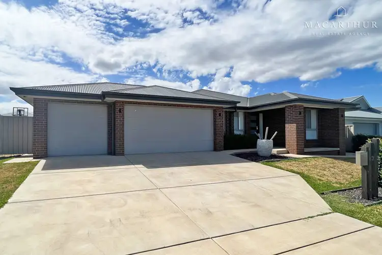 33 Paradise Drive, Gobbagombalin NSW 2650