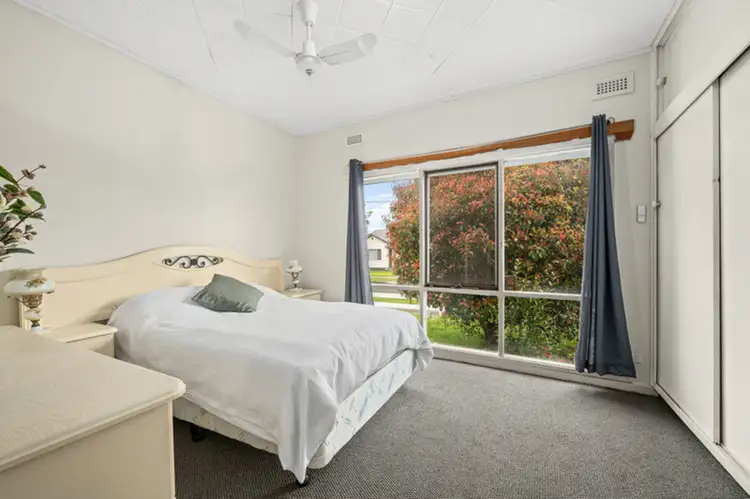 Fifth view of Homely house listing, 1 Breen Court, Traralgon VIC 3844