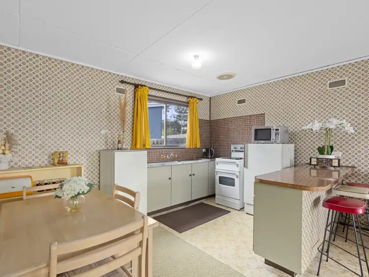 Fifth view of Homely house listing, 2 Bedggood Avenue, Point Lonsdale VIC 3225