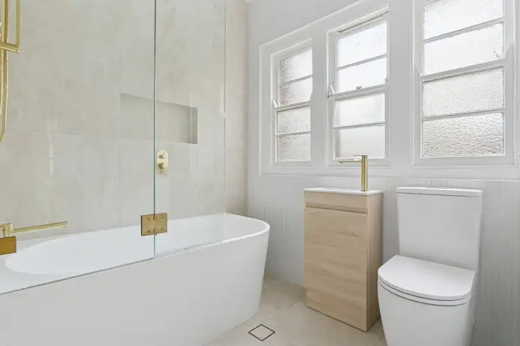 Second view of Homely studio listing, 34/3 Crick Avenue, Elizabeth Bay NSW 2011