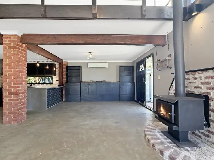 6 Minderoo Crescent, Golden Bay WA 6174