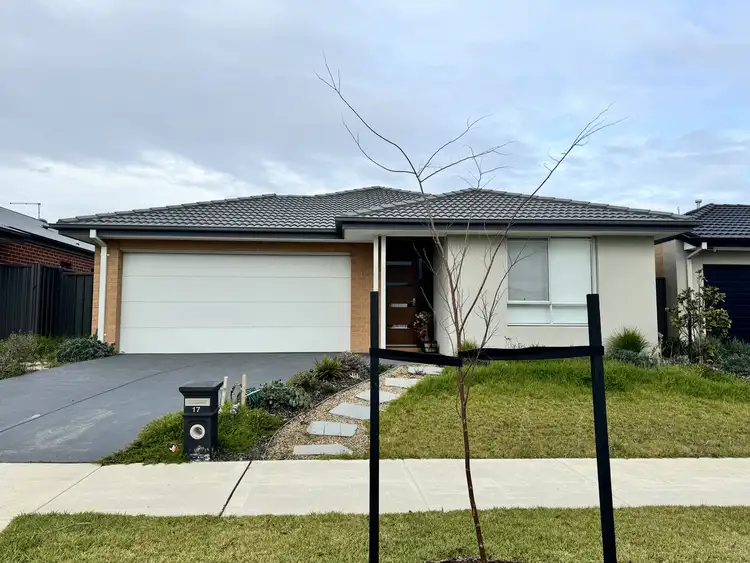 17 Fandango Street, Clyde North VIC 3978