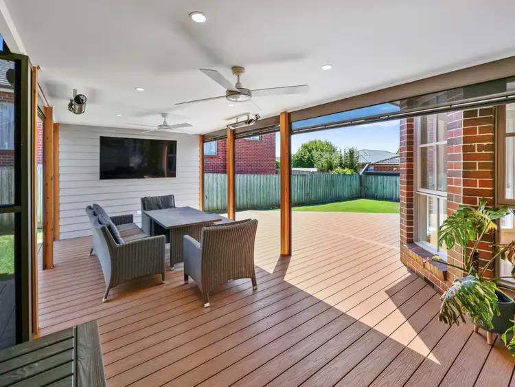 Fifth view of Homely house listing, 8 Roslyn Close, Warrnambool VIC 3280