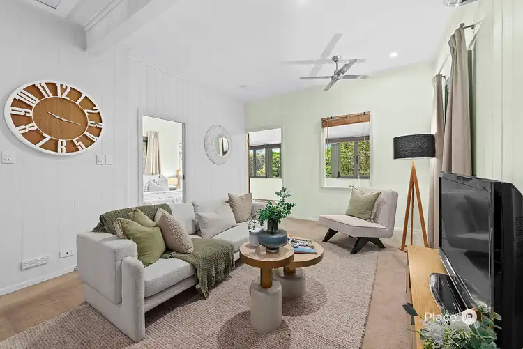 9 Brentnall Street, Norman Park QLD 4170