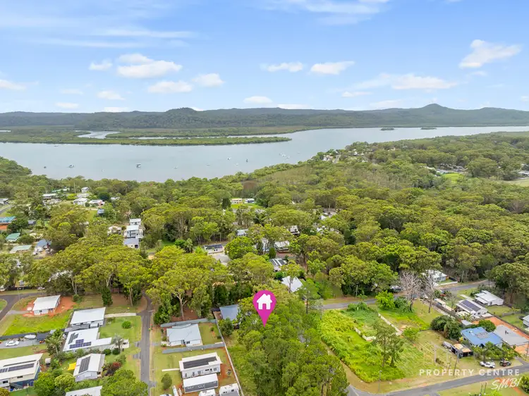 27 Bernborough Street, Russell Island QLD 4184
