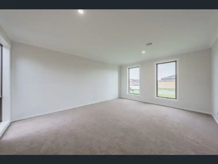 Fourth view of Homely house listing, 41 Elwood Avenue, Pakenham VIC 3810