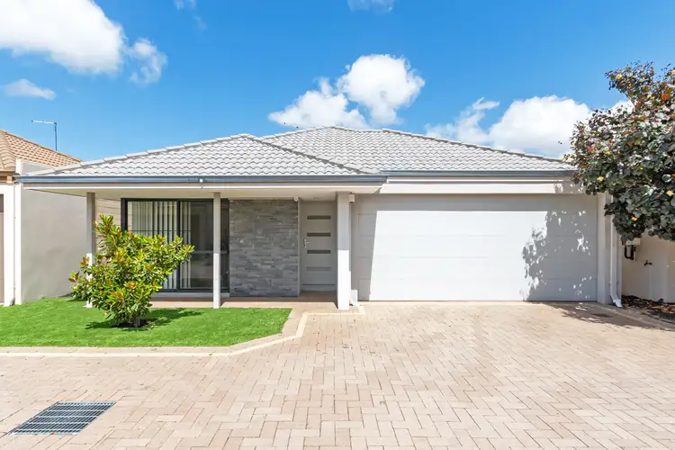 2/146 Willespie Drive, Pearsall WA 6065