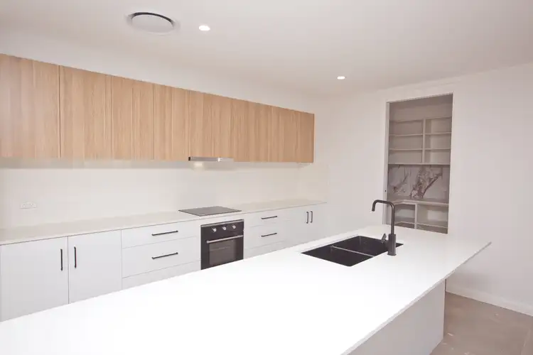 103 Hillam Drive, Griffith NSW 2680