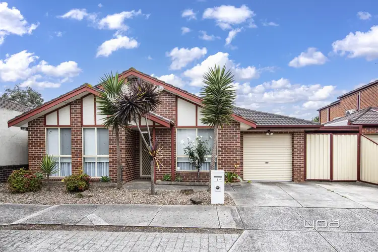 1 Serrata Court, Hillside VIC 3037