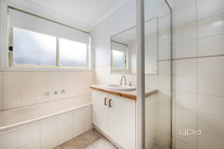 Fifth view of Homely house listing, 1 Serrata Court, Hillside VIC 3037