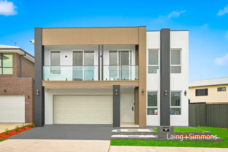 16 Greenough Crescent