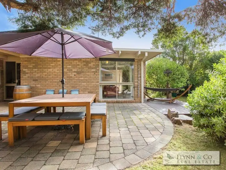 6 Wattle Road, Mccrae VIC 3938