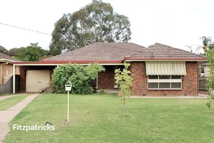 19 Willow Street, Kooringal NSW 2650