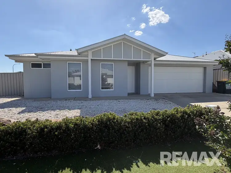 1/1 Barralong Way, Gobbagombalin NSW 2650