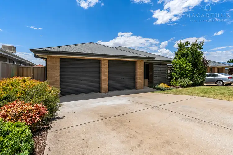 14 Bindari Avenue, Glenfield Park NSW 2650