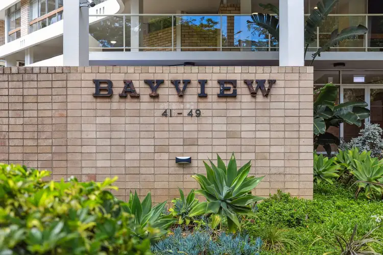 41-49 Roslyn Gardens