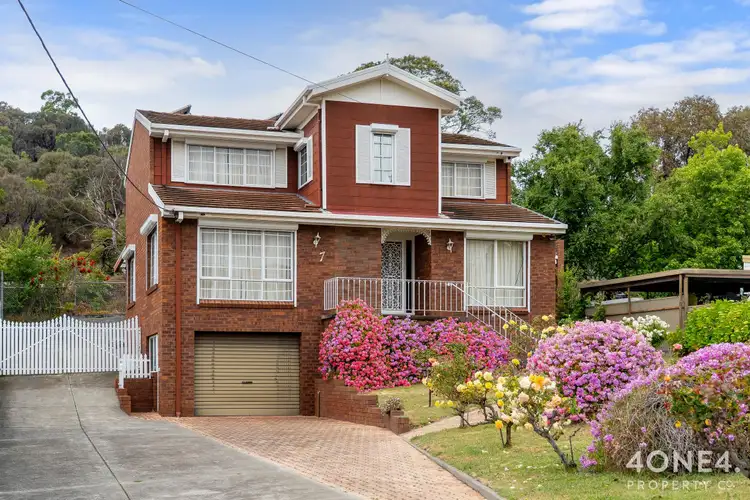 7 Oldham Avenue, New Town TAS 7008