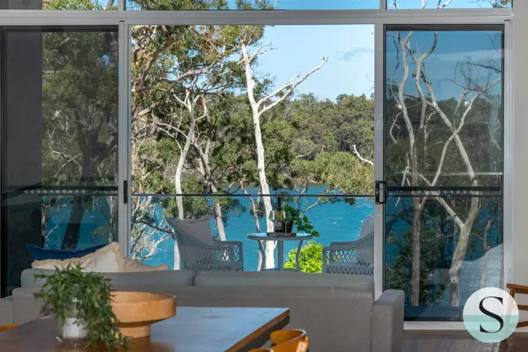 11 Lily Crescent, Nords Wharf NSW 2281