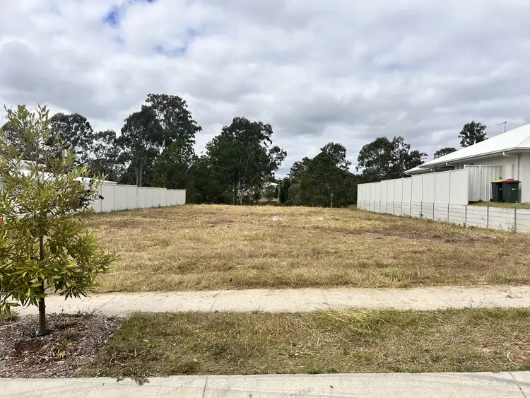 22 Golf Links Circle