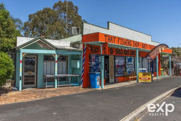 51 South Western Highway