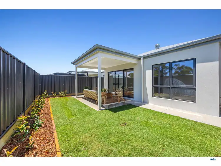 15 Warner Street
