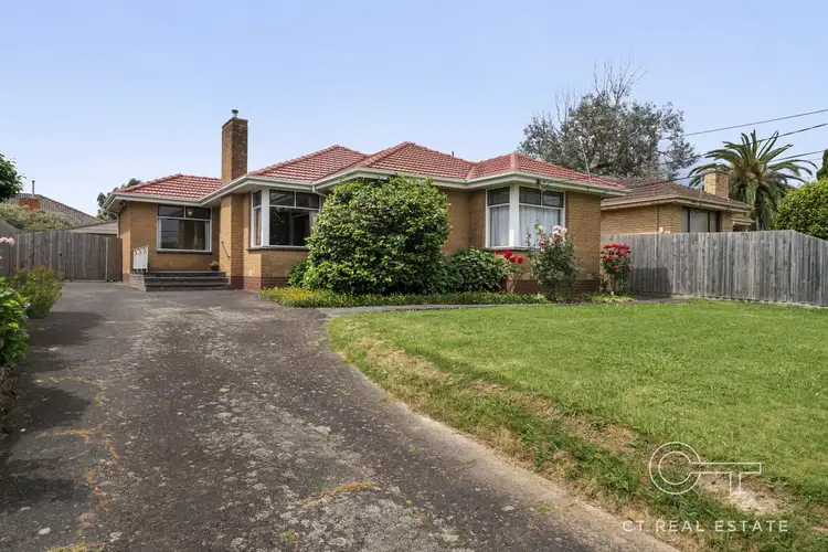 6 Pinnacle Avenue, Ferntree Gully VIC 3156