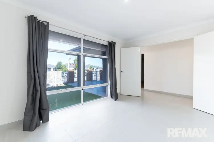 Fourth view of Homely house listing, 2 Pistil Link, Banksia Grove WA 6031