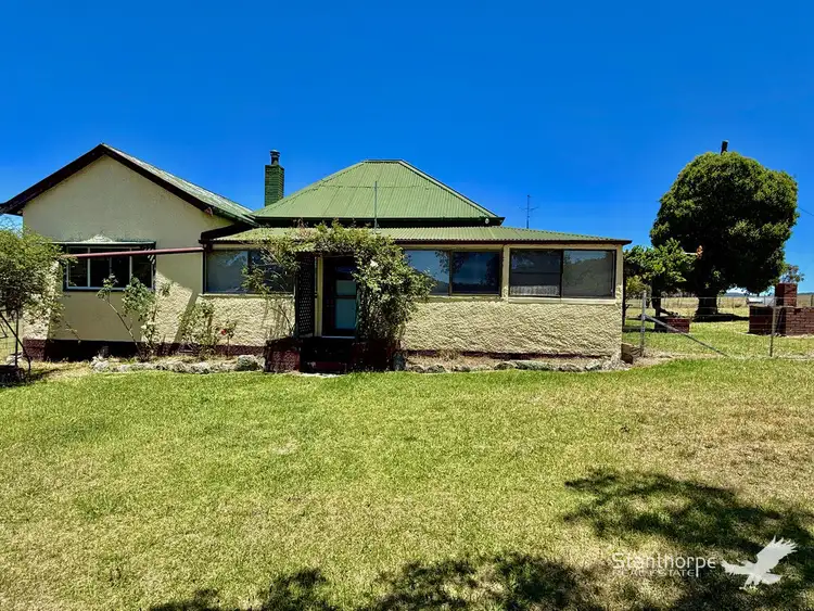 271 Mcmeniman Road, Ballandean QLD 4382