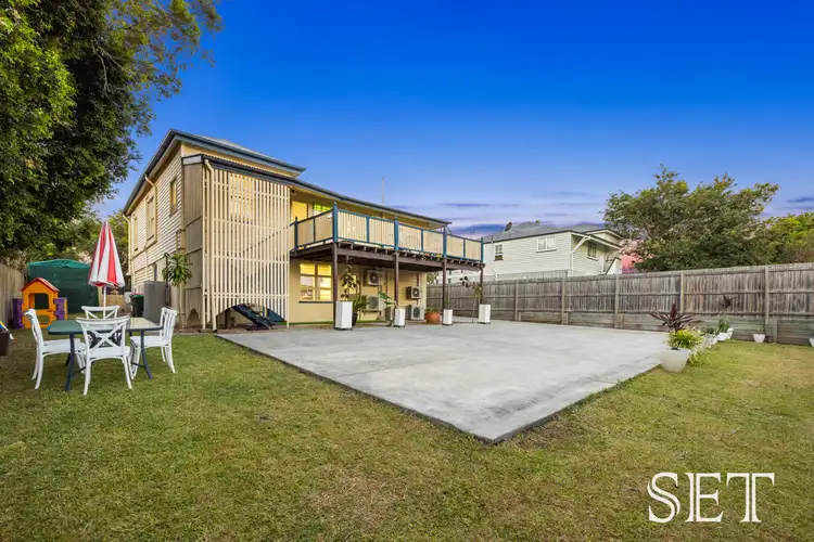 728 Robinson Road West