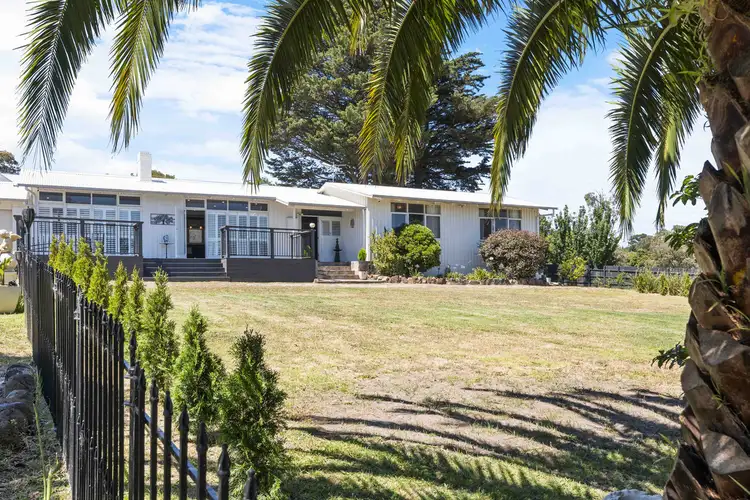 280 Canadian Bay Road