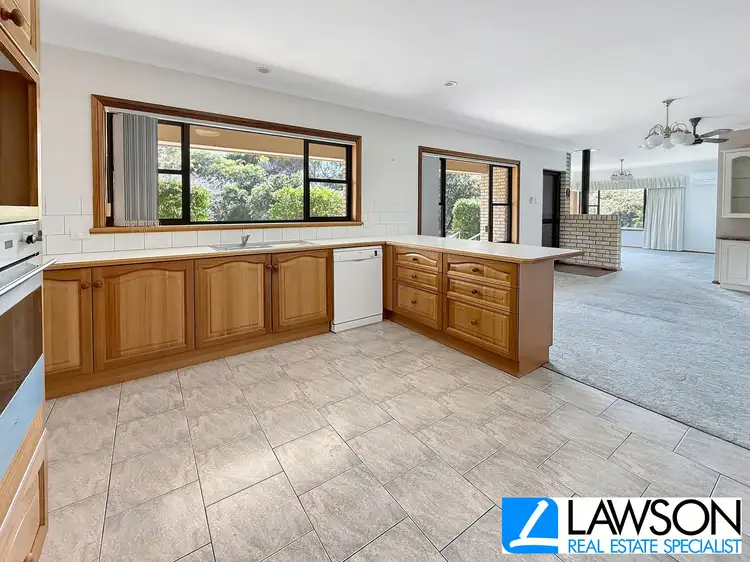 13 Banksia Crescent