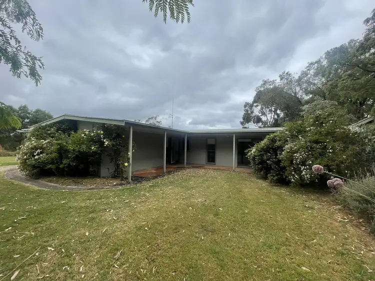 1055 Irrewillipe Road