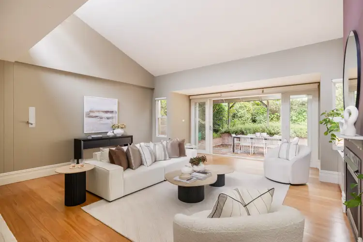 21 Roslyndale Avenue