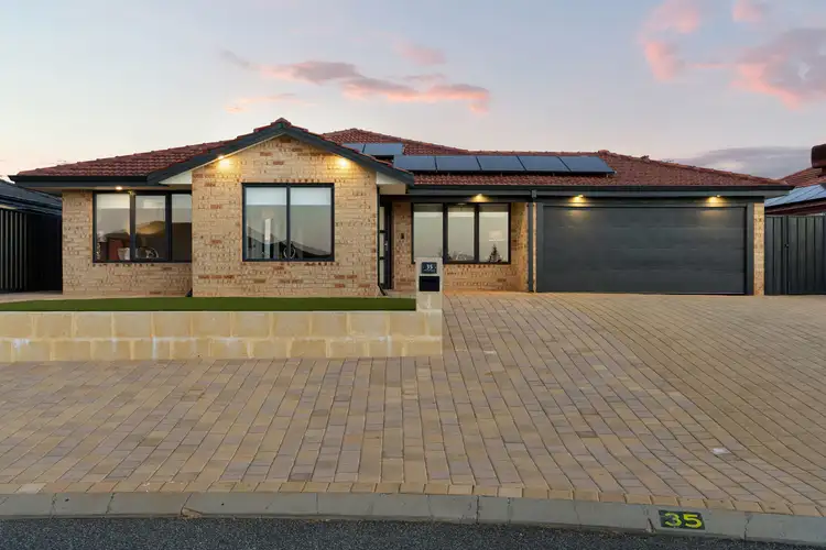 35 Melfort Circle