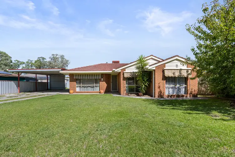 2 Boree Court