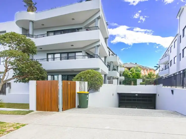 29-33 Gosford Avenue