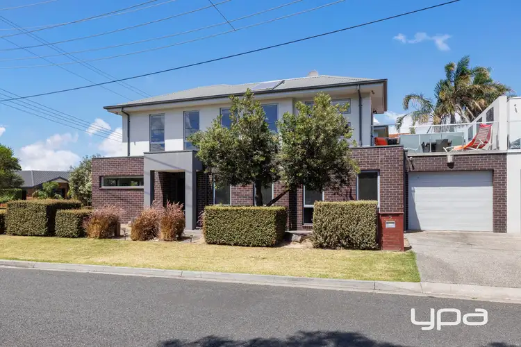 8 Osborne Street