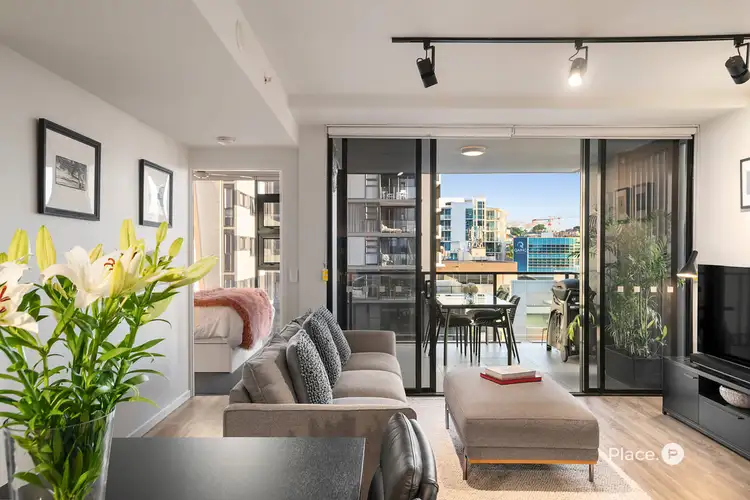 9 Edmondstone Street