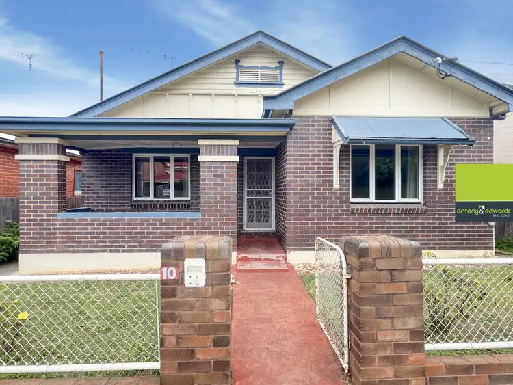 10 Arnheim Street