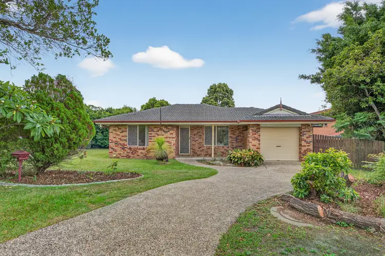 7 Treefern Court