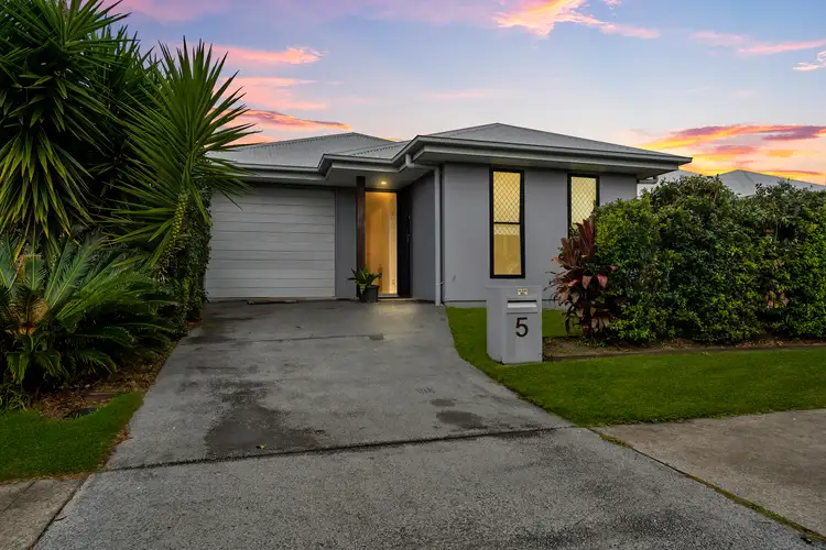 5 Potts Street