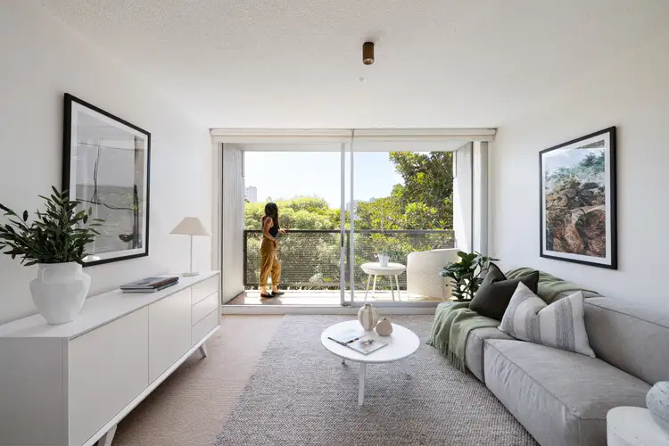 50-58 Roslyn Gardens