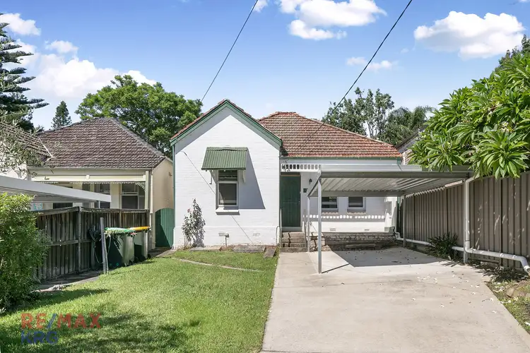 28 Gipps Street