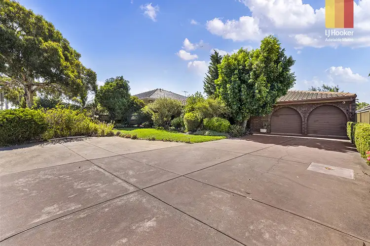 1077 Lower North East Road