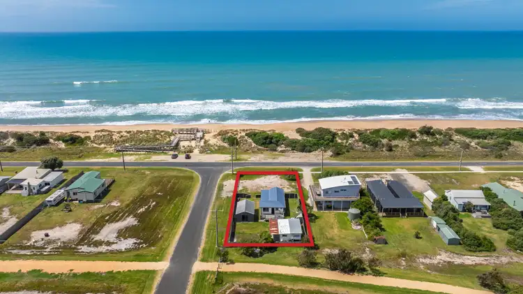 19 Shoreline Drive, Seaspray VIC 3851