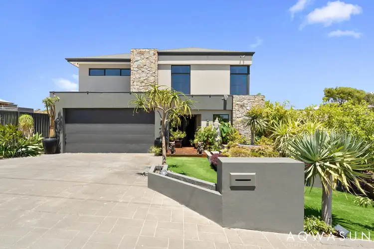 80 Crystaluna Drive