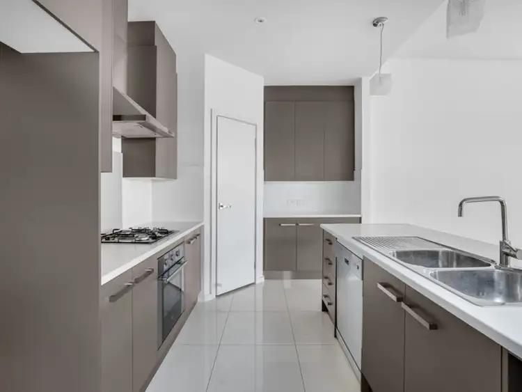 6B Kingswell Avenue