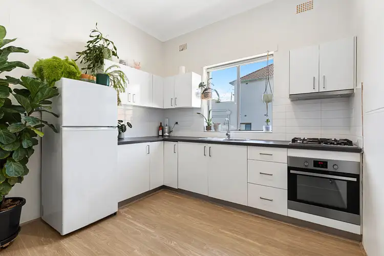 88-90 Curlewis Street